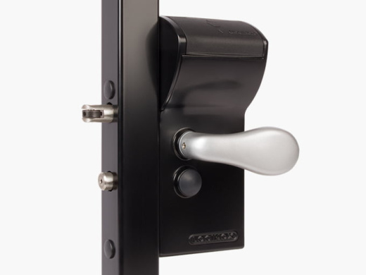 FREE VINCI - накладной механический кодовый замок с контролем входа и свободным выходом под квадратный профиль 40 до 60 мм, цвет RAL 9005, 3006CR - Пара ручек из алюминия (Free Exit)